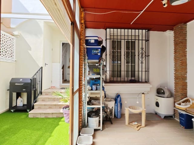 3 soveværelse Rækkehus til salg i El Zabal - Santa Margarita, La Línea de la Concepción med swimmingpool garage - € 318.000 (Ref: 9698851)