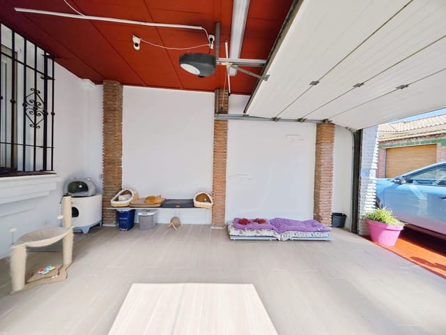 3 soveværelse Rækkehus til salg i El Zabal - Santa Margarita, La Línea de la Concepción med swimmingpool garage - € 318.000 (Ref: 9698851)