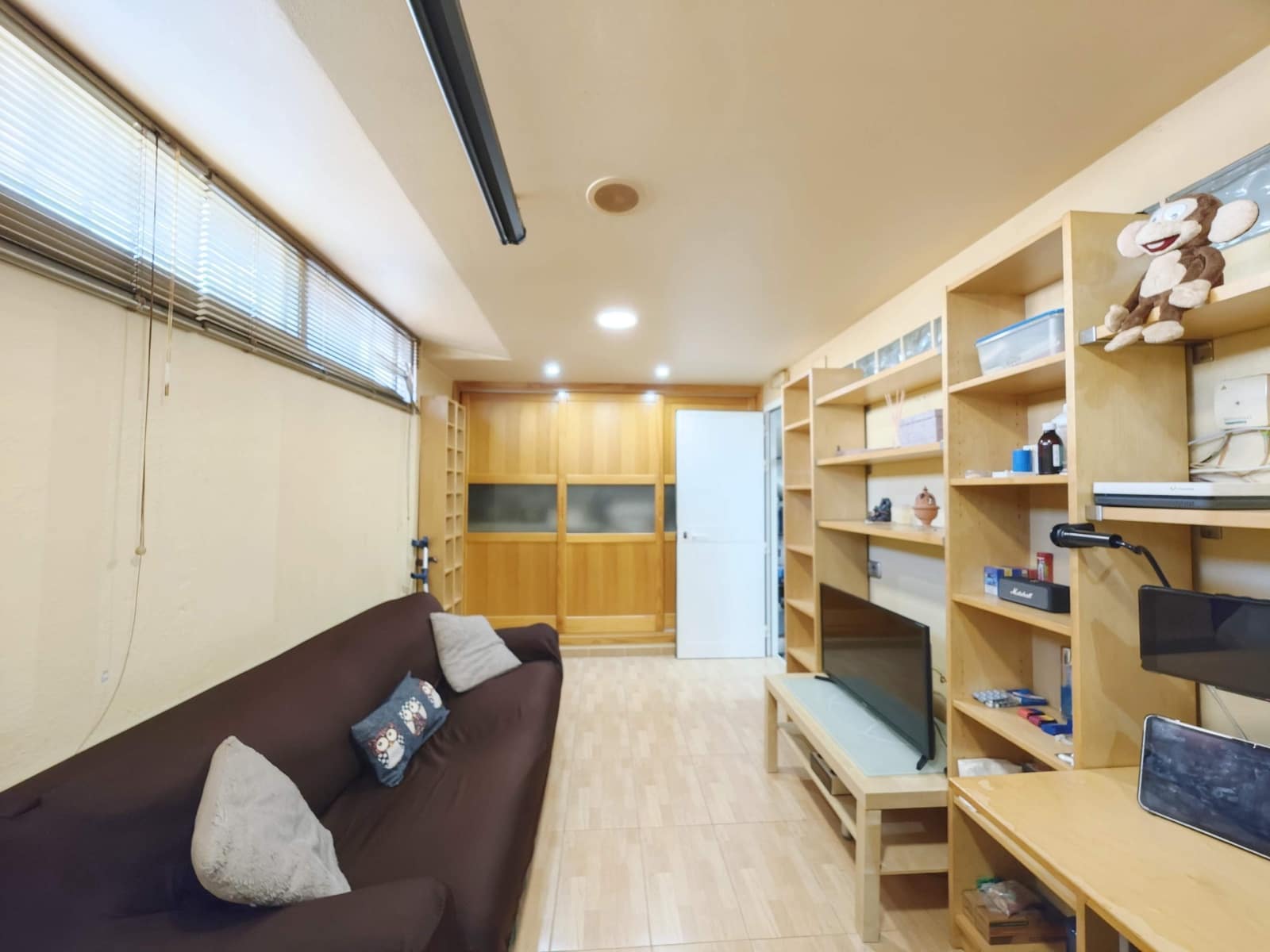 3 soveværelse Rækkehus til salg i La Linea de la Concepcion med swimmingpool garage - € 330.000 (Ref: 9701667)