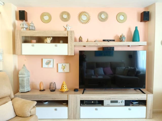 3 soveværelse Rækkehus til salg i El Zabal - Santa Margarita, La Línea de la Concepción med swimmingpool garage - € 330.000 (Ref: 9701667)