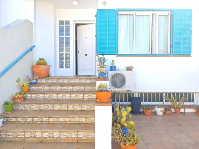 3 soveværelse Rækkehus til salg i El Zabal - Santa Margarita, La Línea de la Concepción med swimmingpool garage - € 330.000 (Ref: 9701667)