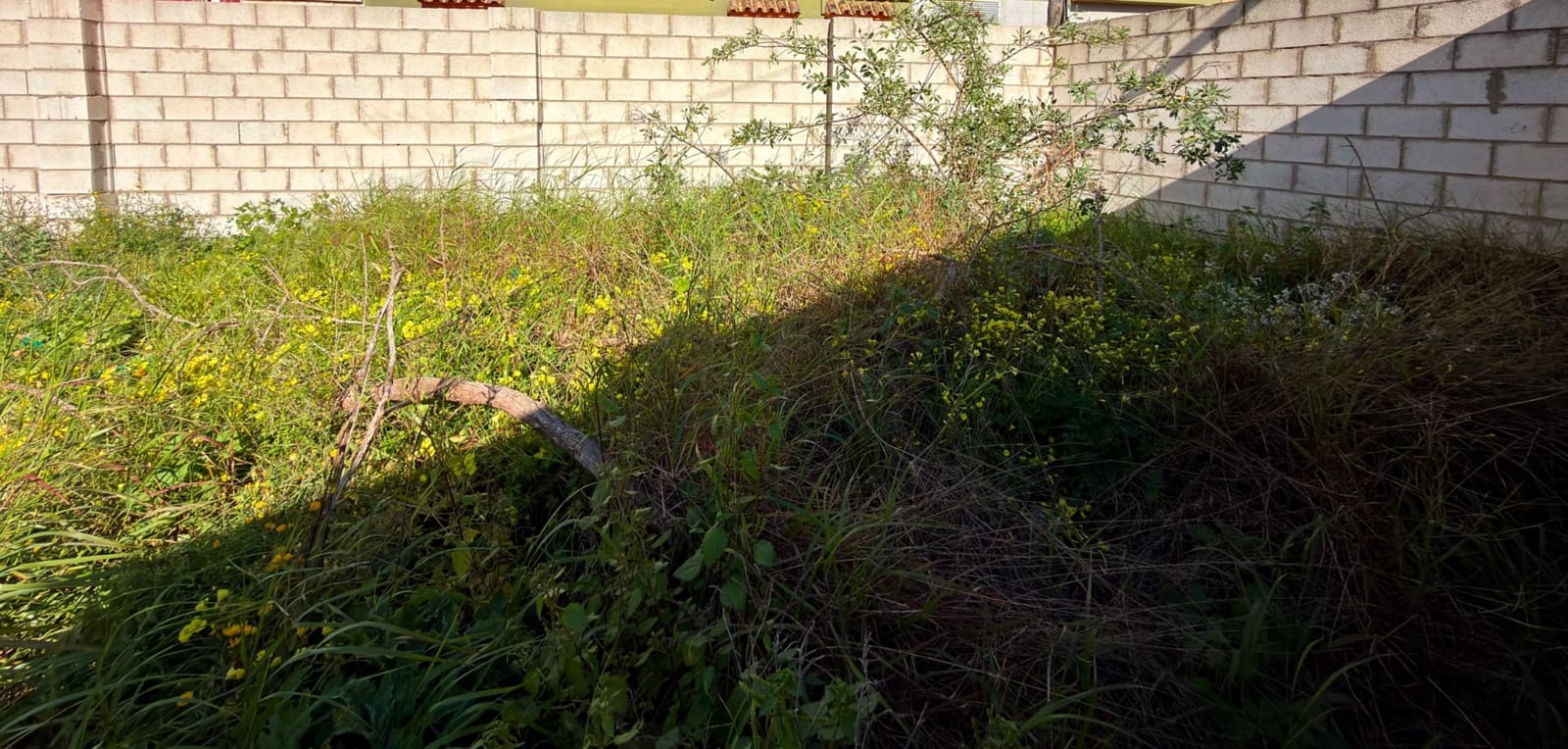 Building Plot for sale in La Linea de la Concepcion - € 150,000 (Ref: 9719994)