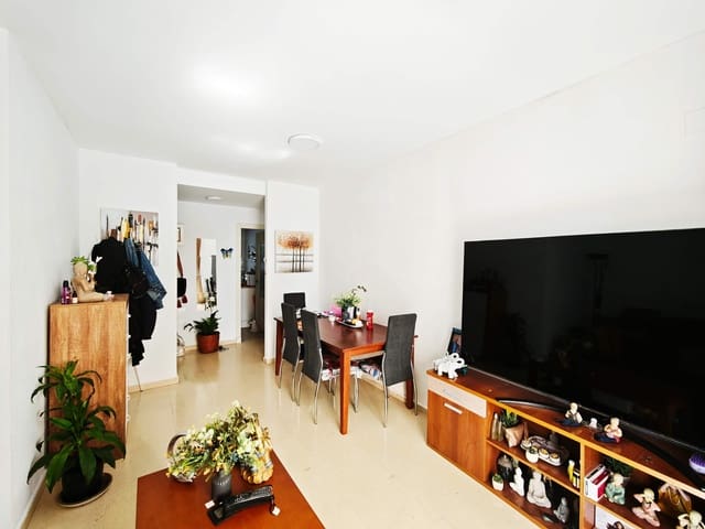 2 bedroom Flat for sale in Algeciras with pool garage - € 170,000 (Ref: 9719995)