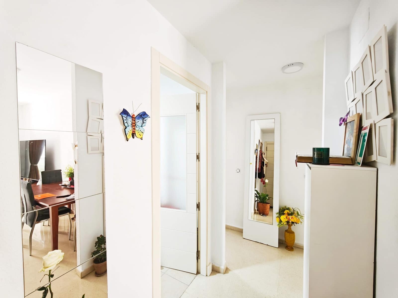 2 bedroom Flat for sale in Algeciras with pool garage - € 170,000 (Ref: 9719995)