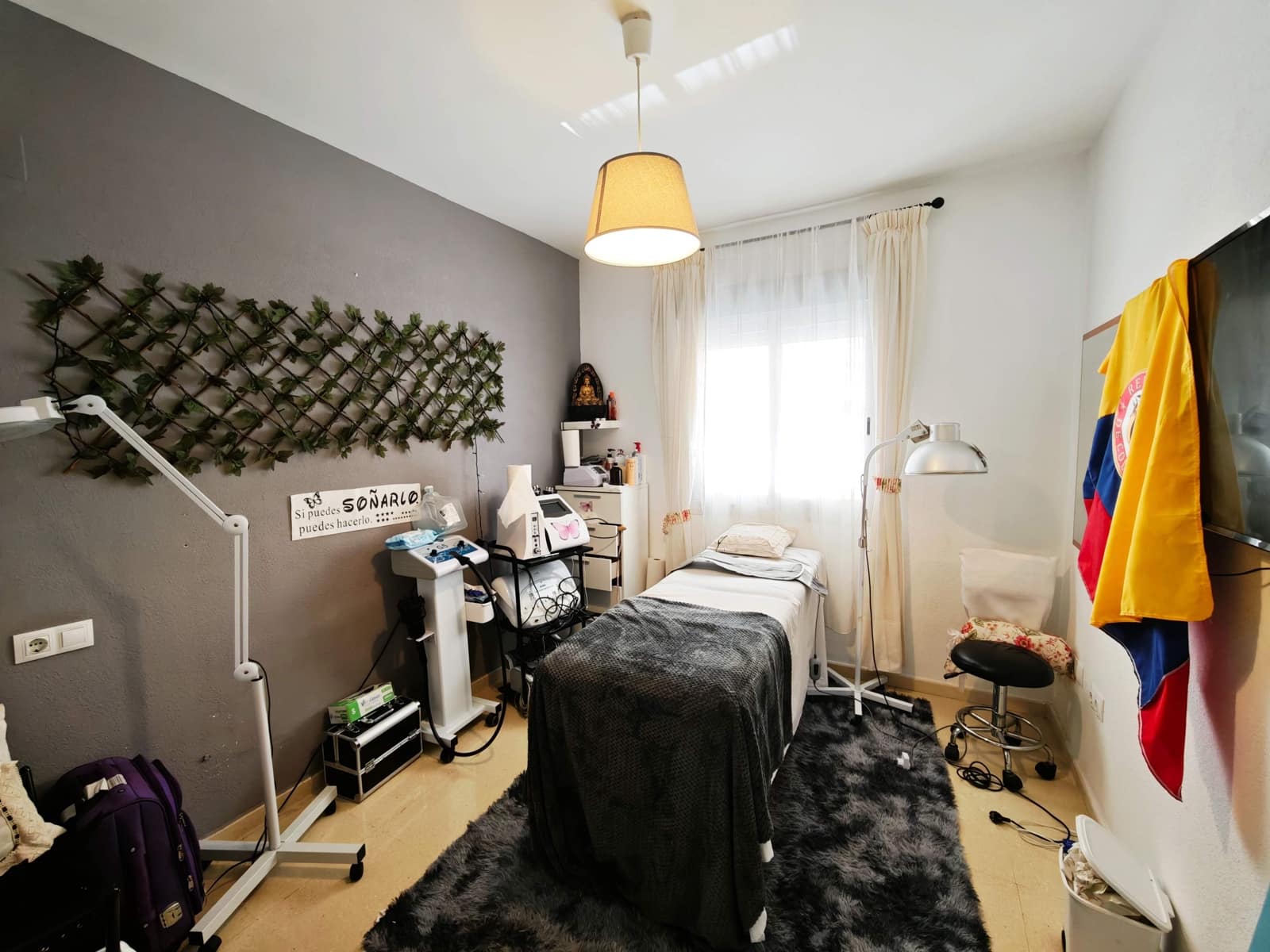 2 bedroom Flat for sale in Algeciras with pool garage - € 170,000 (Ref: 9719995)