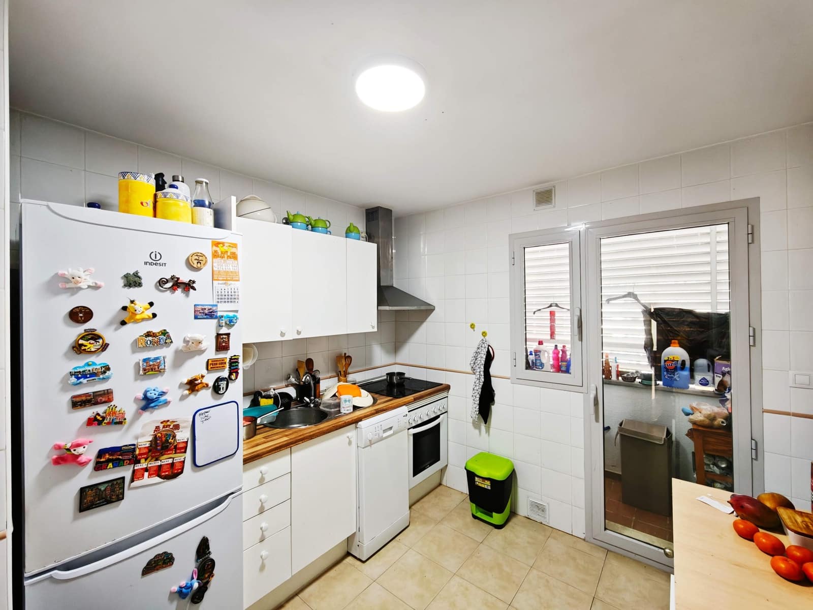 2 bedroom Flat for sale in Algeciras with pool garage - € 170,000 (Ref: 9719995)