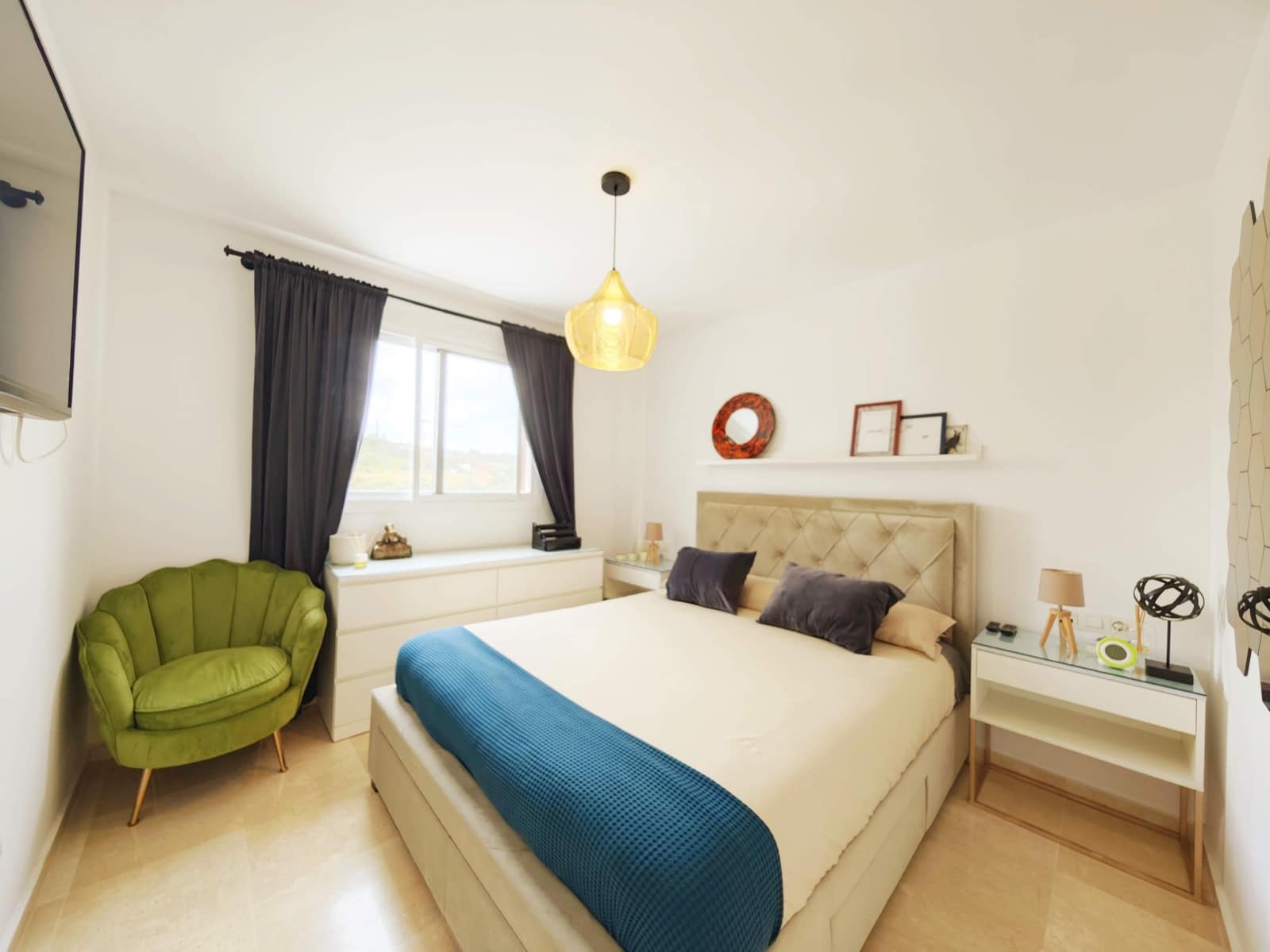 2 bedroom Apartment for rent in La Alcaidesa with pool garage - € 1,350 (Ref: 9719996)