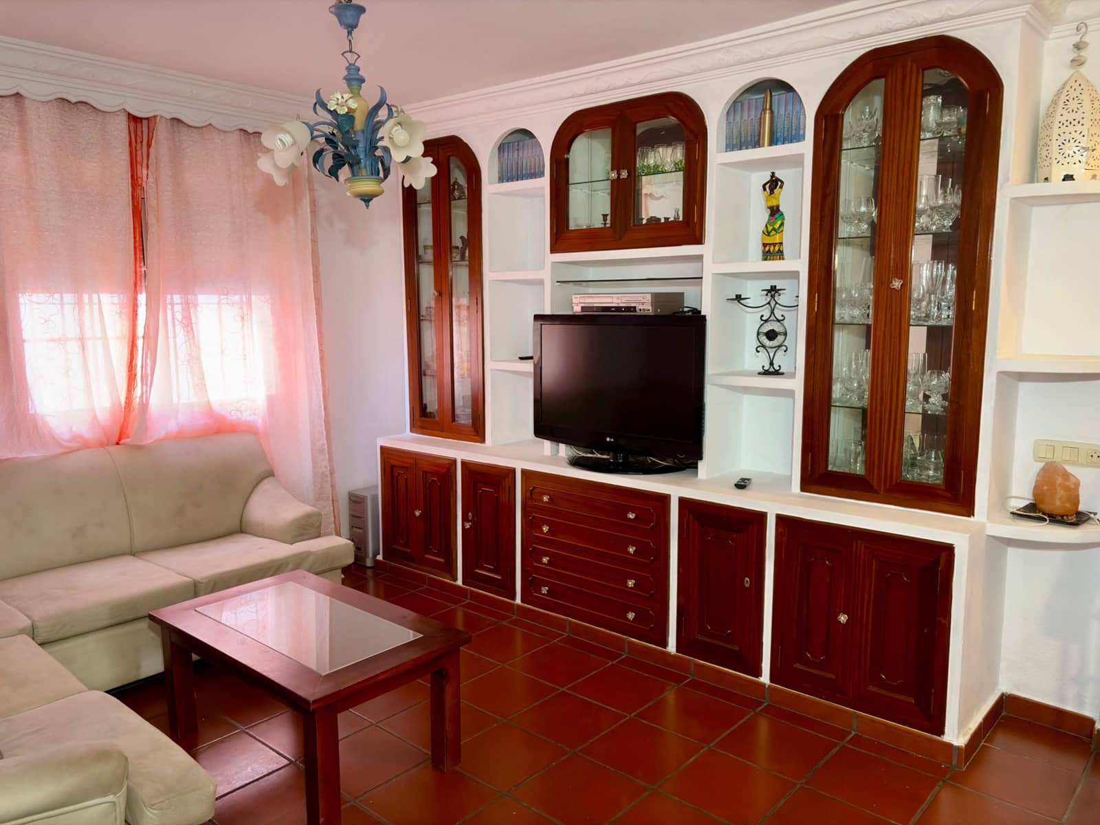 3 bedroom Terraced Villa for sale in La Linea de la Concepcion - € 245,000 (Ref: 9732159)