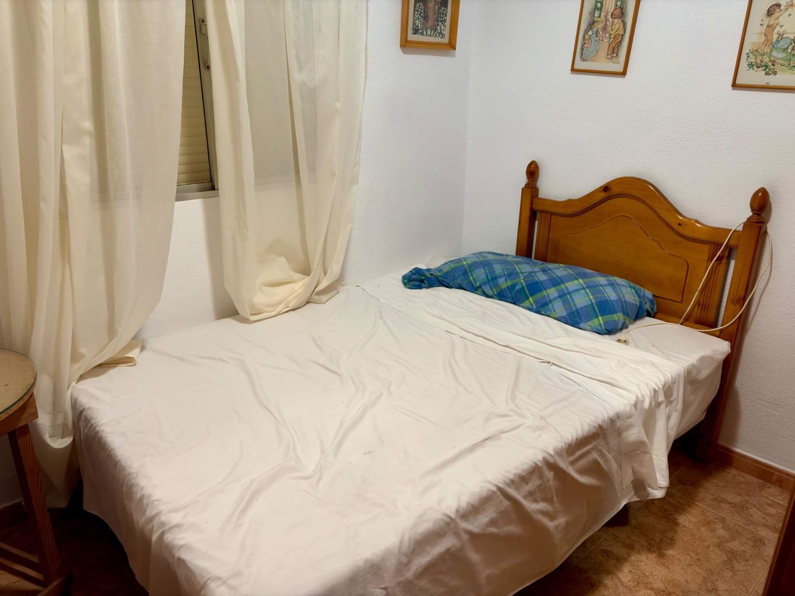 3 bedroom Flat for sale in La Linea de la Concepcion - € 180,000 (Ref: 9738587)