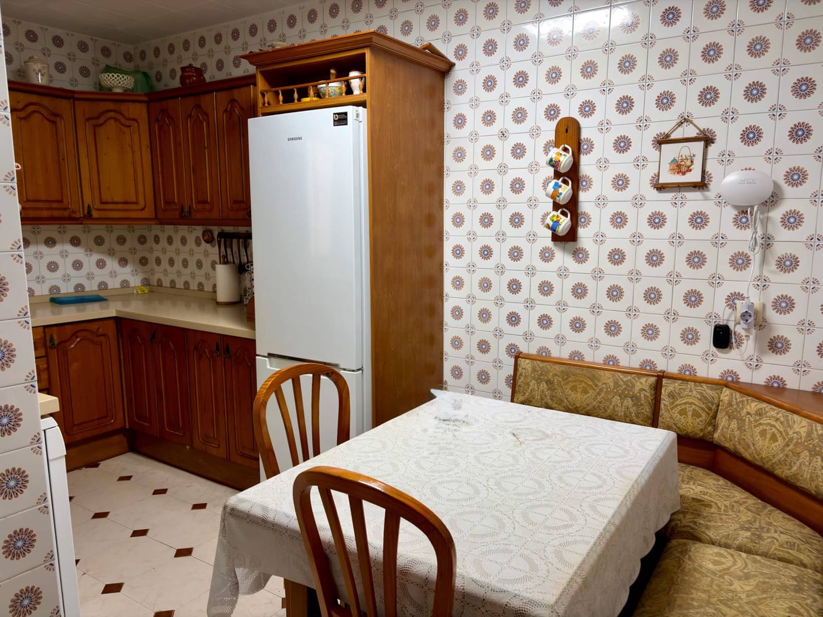 3 bedroom Flat for sale in La Linea de la Concepcion - € 180,000 (Ref: 9738587)