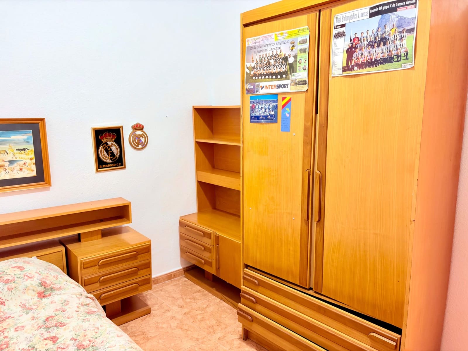 3 bedroom Flat for sale in La Linea de la Concepcion - € 180,000 (Ref: 9738587)