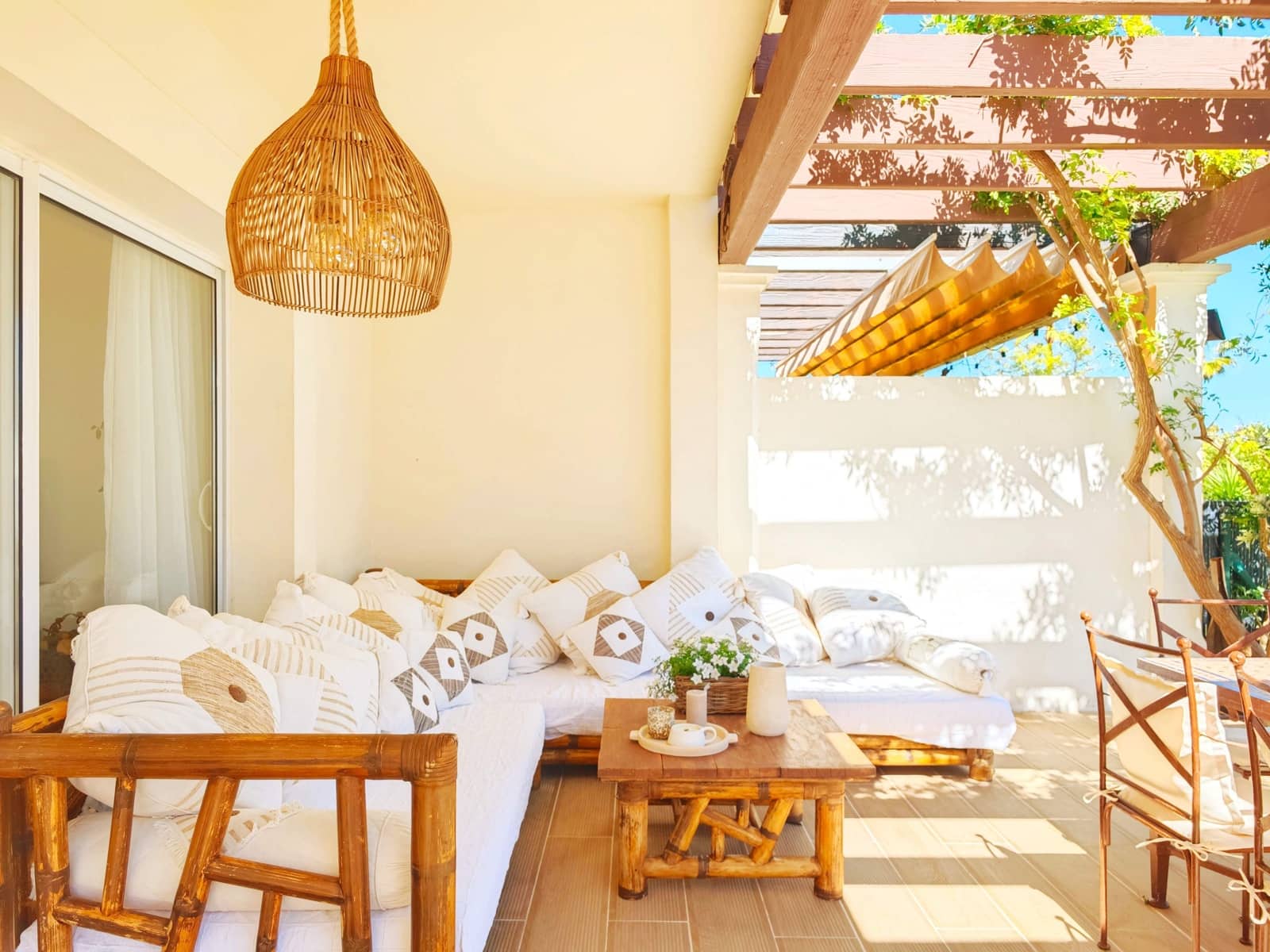 3 sovrum Semi-fristående Villa till salu i La Linea de la Concepcion med pool - 620 000 € (Ref: 9744004)