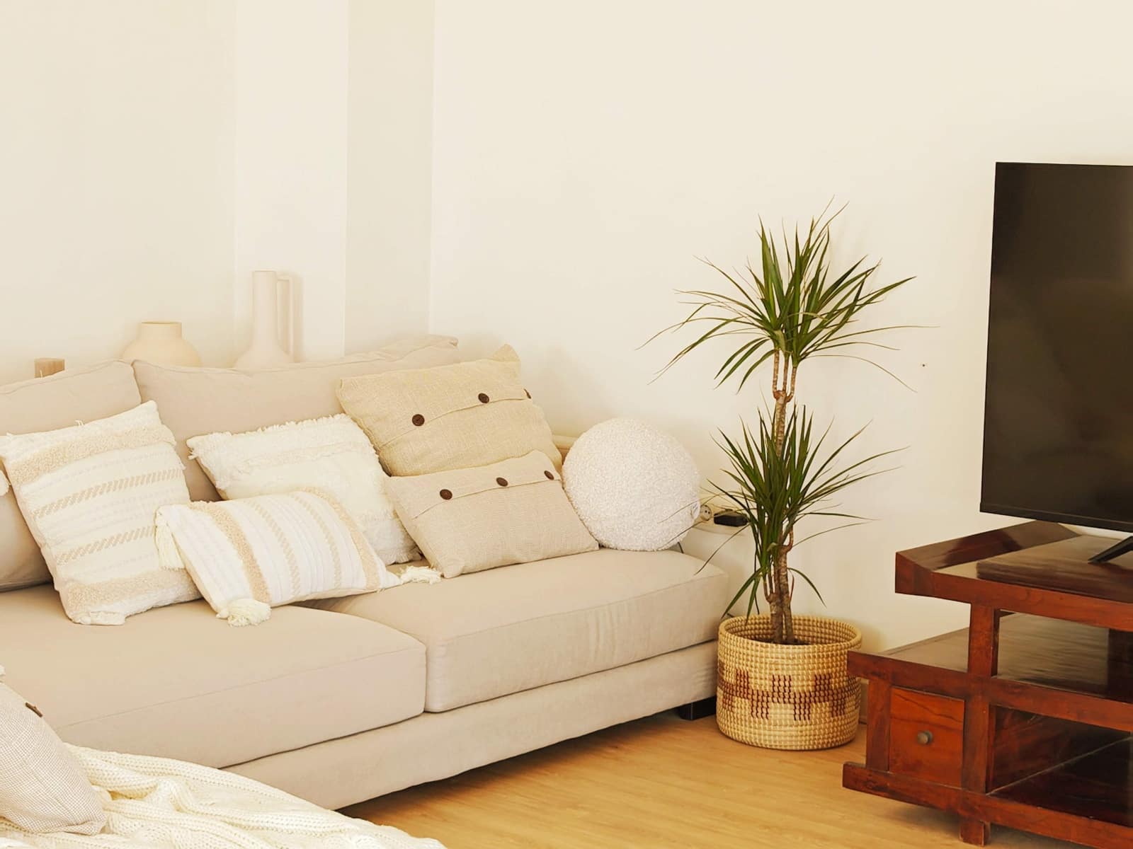 3 sovrum Semi-fristående Villa till salu i La Linea de la Concepcion med pool - 620 000 € (Ref: 9744004)