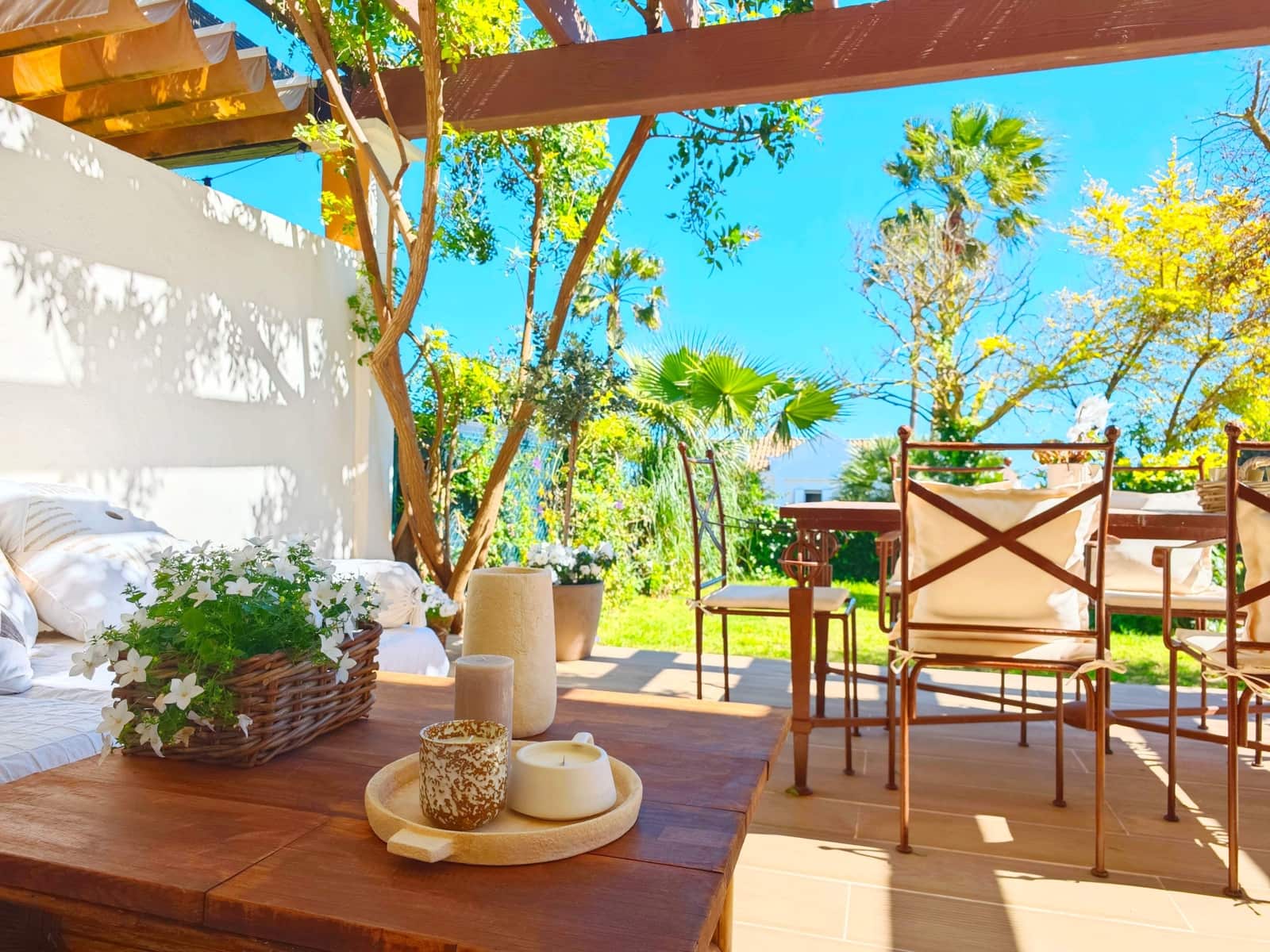 3 sovrum Semi-fristående Villa till salu i La Linea de la Concepcion med pool - 620 000 € (Ref: 9744004)