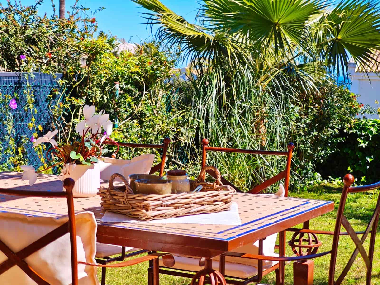 3 sovrum Semi-fristående Villa till salu i La Linea de la Concepcion med pool - 620 000 € (Ref: 9744004)