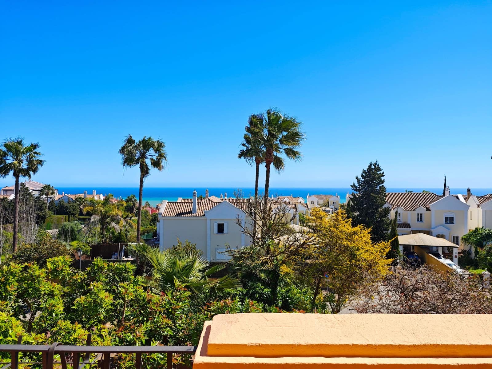 3 sovrum Semi-fristående Villa till salu i La Linea de la Concepcion med pool - 620 000 € (Ref: 9744004)