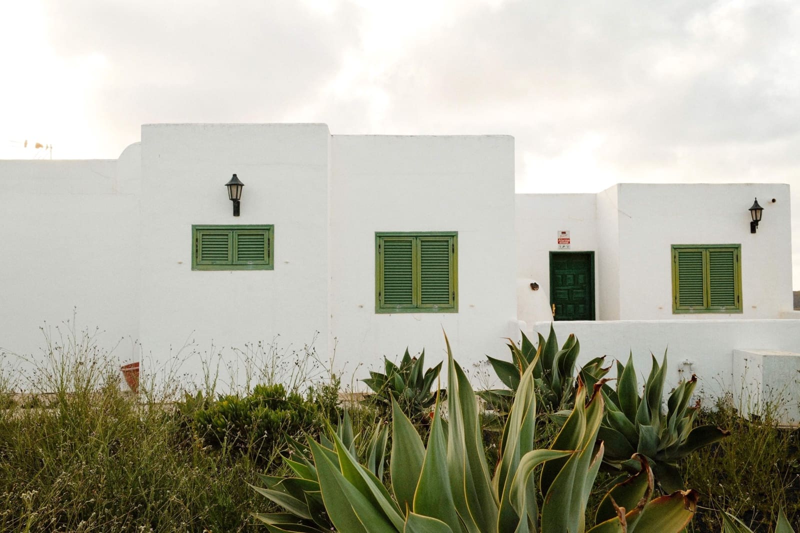 4 soveværelse Villa til salg i Yaiza med garage - € 495.000 (Ref: 9755706)