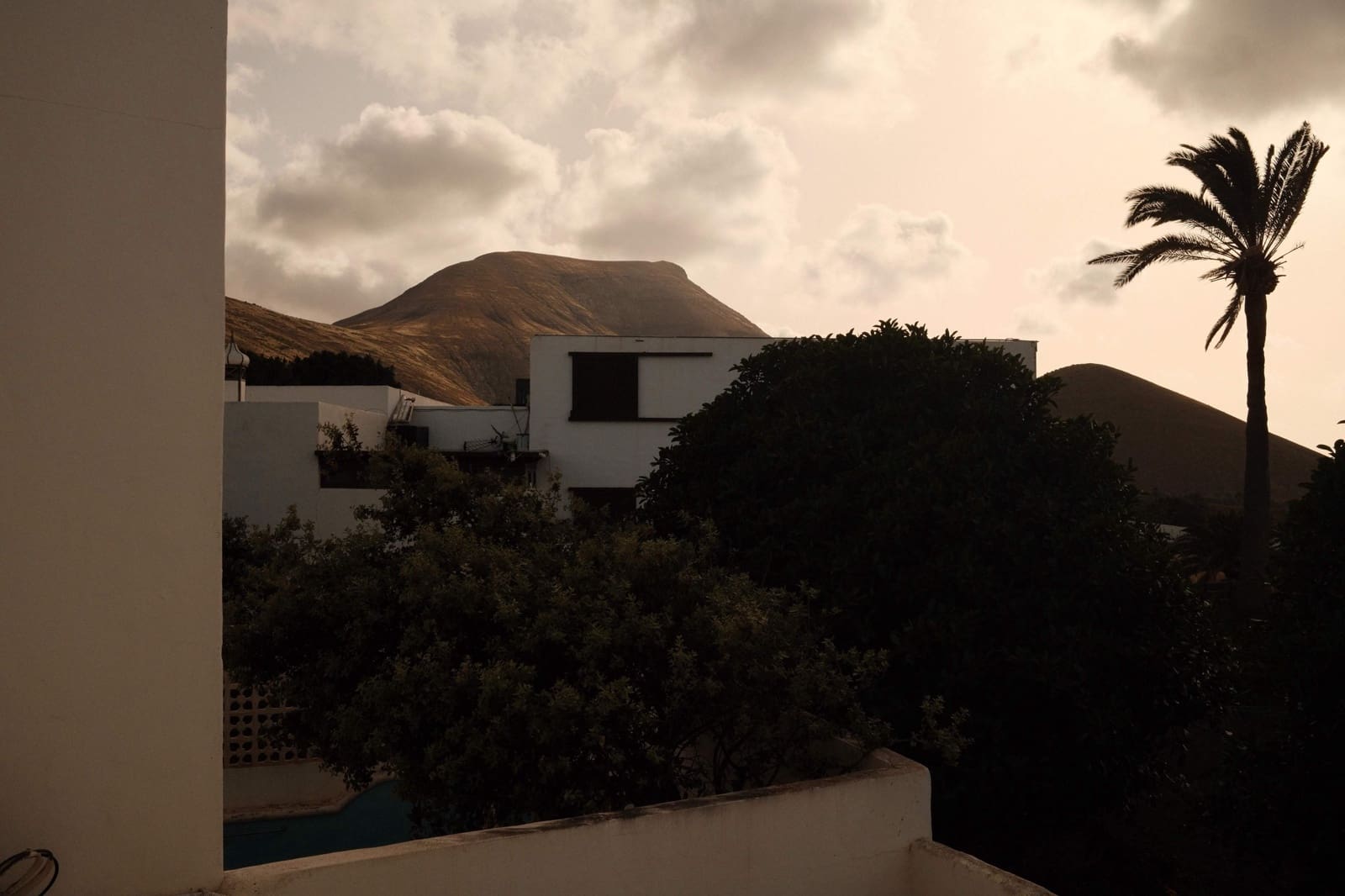 4 soveværelse Villa til salg i Yaiza med garage - € 495.000 (Ref: 9755706)