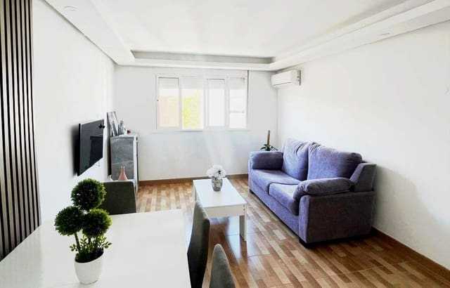 3 makuuhuone Asunto myytävänä paikassa La Línea de la Concepción - 150 000 € (Ref: 9770692)