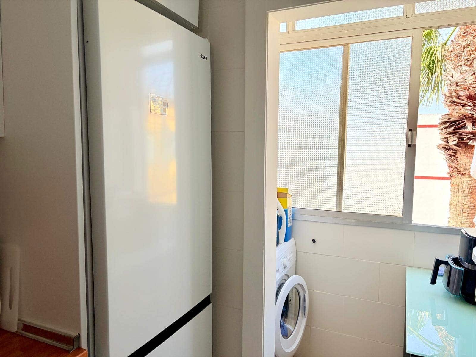 3 bedroom Flat for sale in La Linea de la Concepcion - € 150,000 (Ref: 9770692)