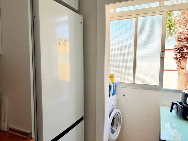 3 makuuhuone Asunto myytävänä paikassa La Línea de la Concepción - 150 000 € (Ref: 9770692)