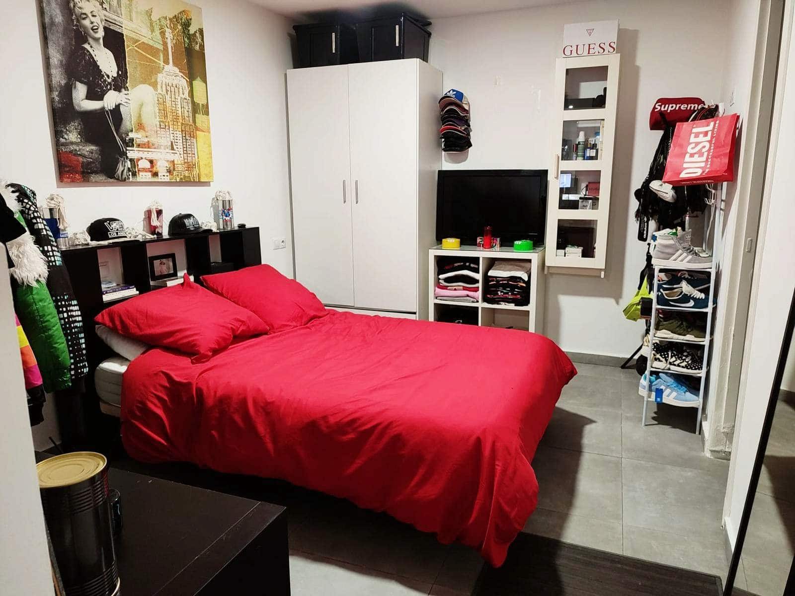 2 makuuhuone Huoneisto myytävänä paikassa La Linea de la Concepcion - 160 000 € (Ref: 9770693)