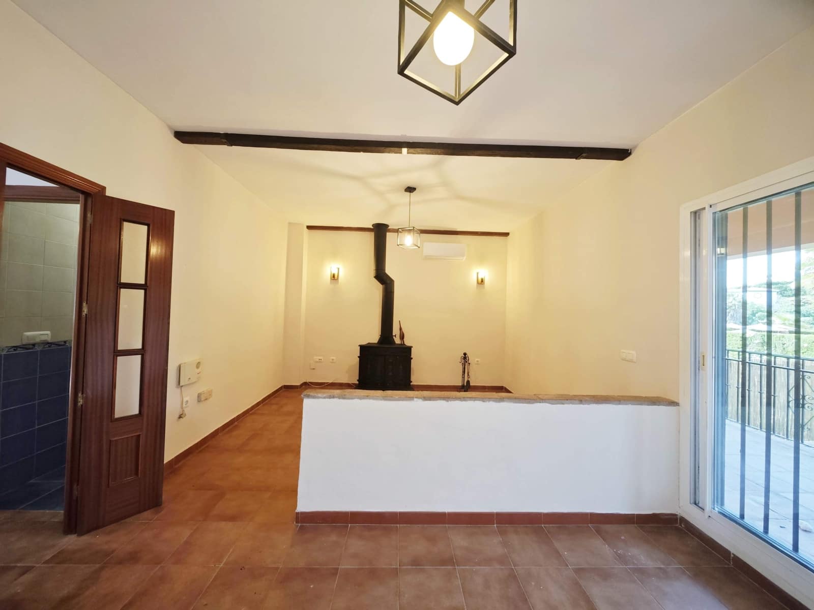 3 sovrum Radhus till salu i La Linea de la Concepcion med pool garage - 315 000 € (Ref: 9783159)