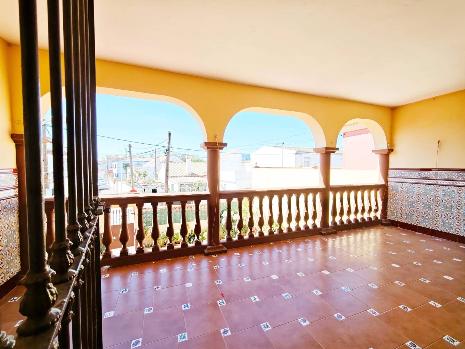 5 soveværelse Villa til salg i Algeciras - € 450.000 (Ref: 9784069)