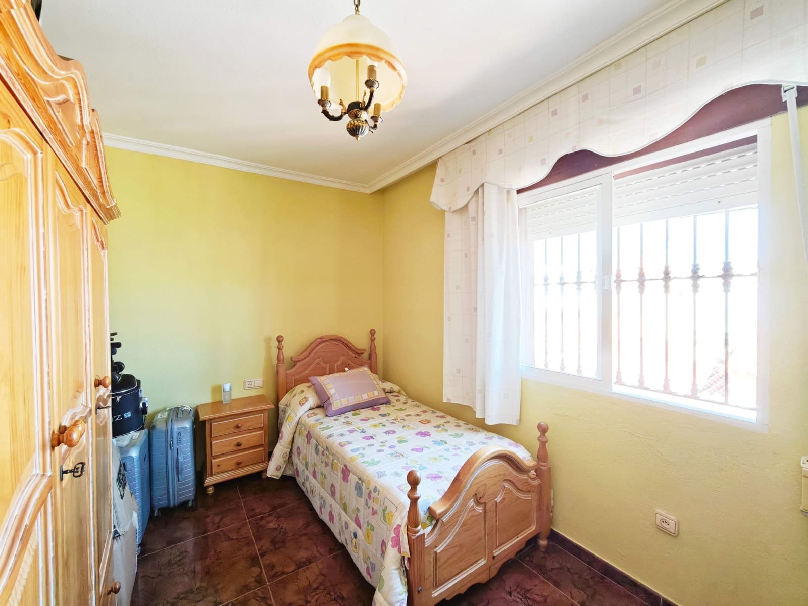 5 soveværelse Villa til salg i Algeciras - € 450.000 (Ref: 9784069)