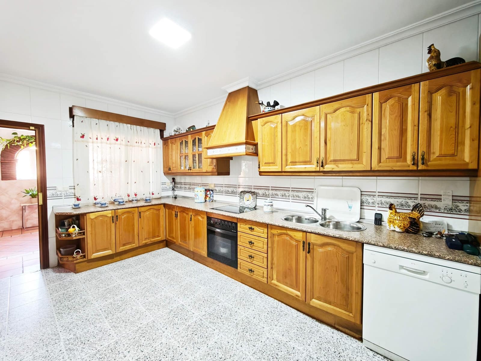 5 soveværelse Villa til salg i Algeciras - € 450.000 (Ref: 9784069)