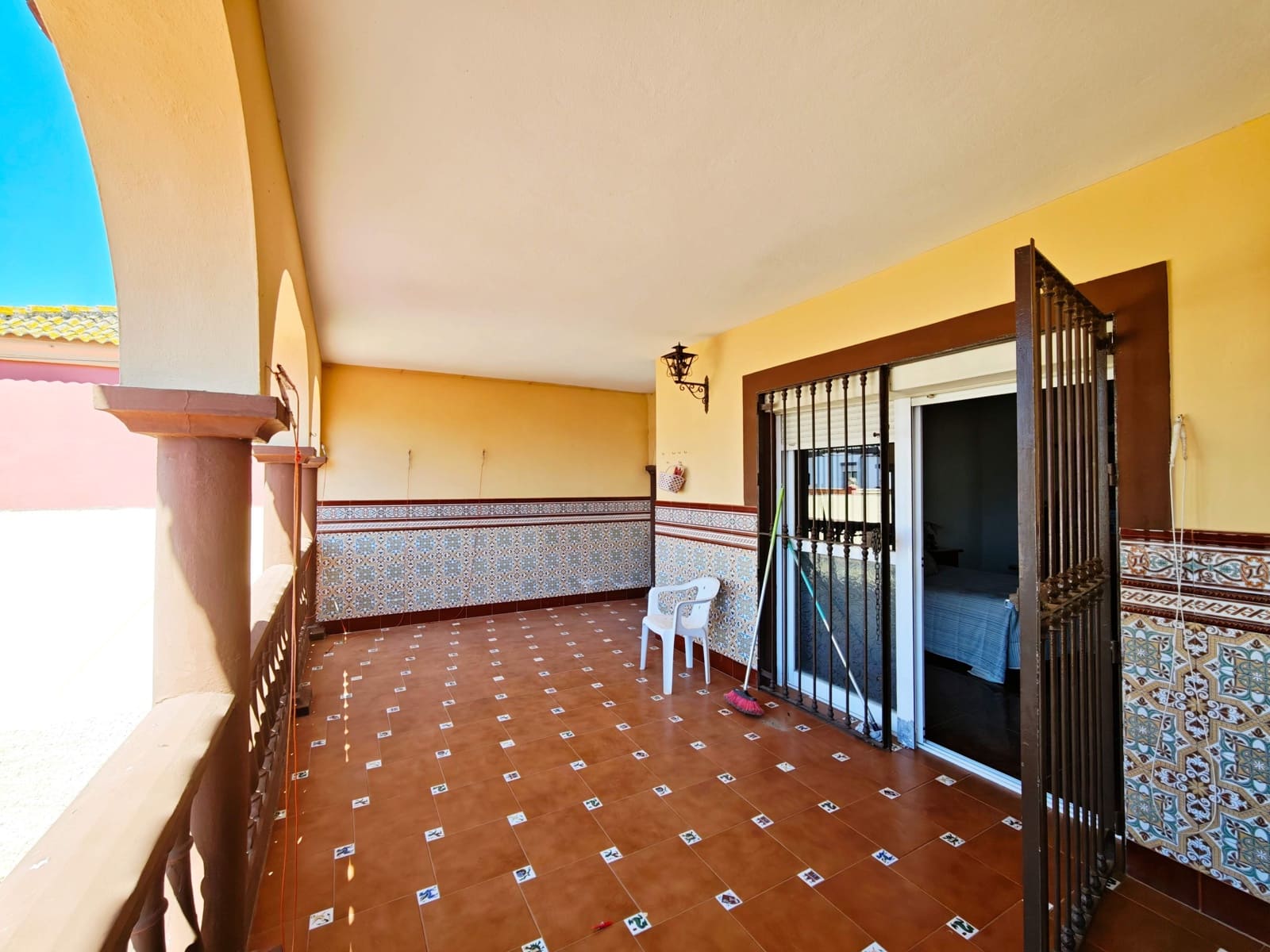 5 soveværelse Villa til salg i Algeciras - € 450.000 (Ref: 9784069)