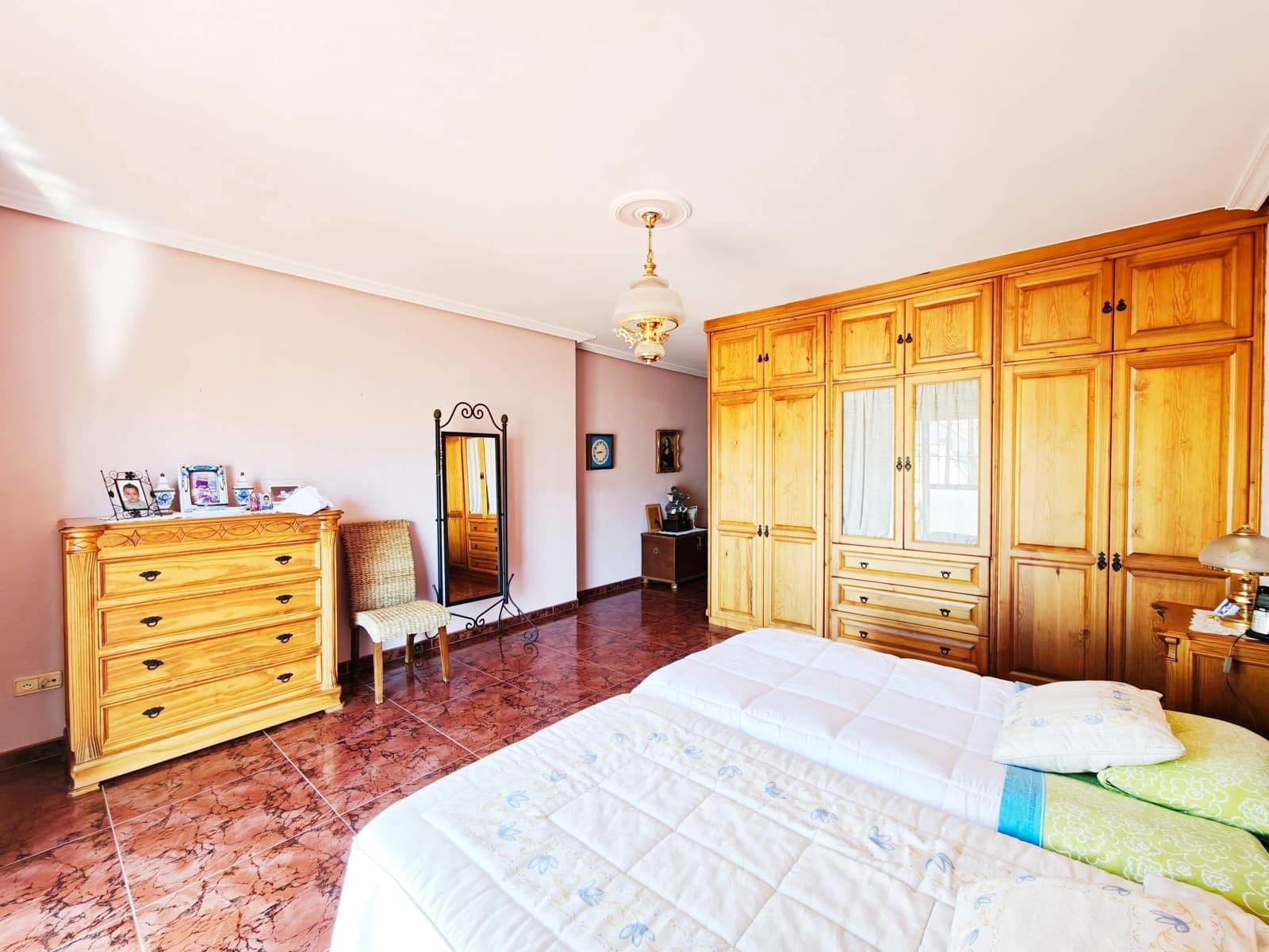 5 soveværelse Villa til salg i Algeciras - € 450.000 (Ref: 9784069)