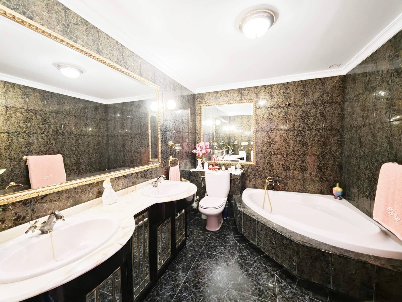 5 soveværelse Villa til salg i Algeciras - € 450.000 (Ref: 9784069)