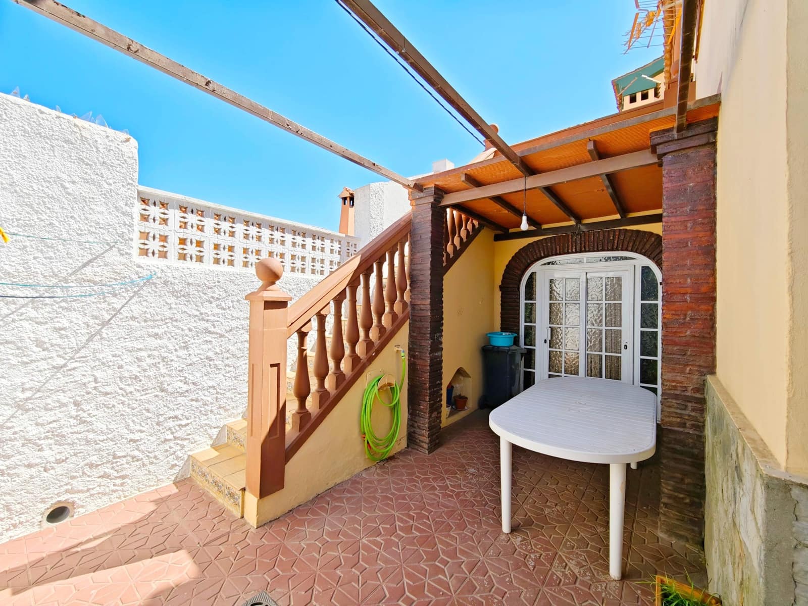 5 soveværelse Villa til salg i Algeciras - € 450.000 (Ref: 9784069)