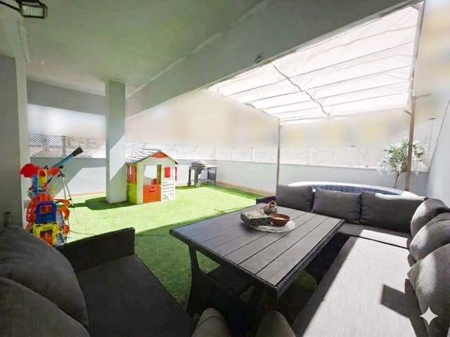 2 slaapkamer Flat te koop in Algeciras - € 220.000 (Ref: 9784070)