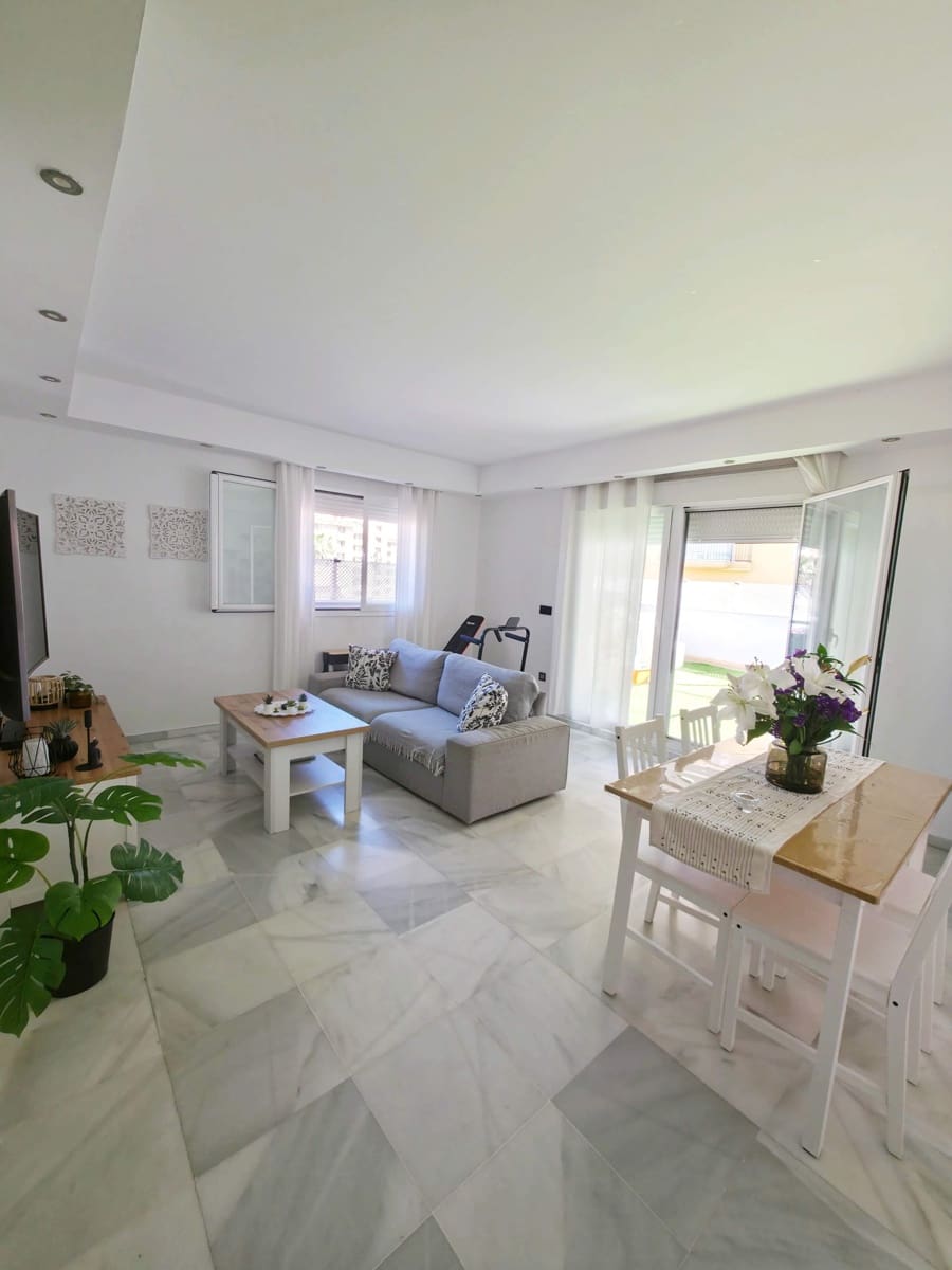 2 slaapkamer Flat te koop in Algeciras - € 220.000 (Ref: 9784070)