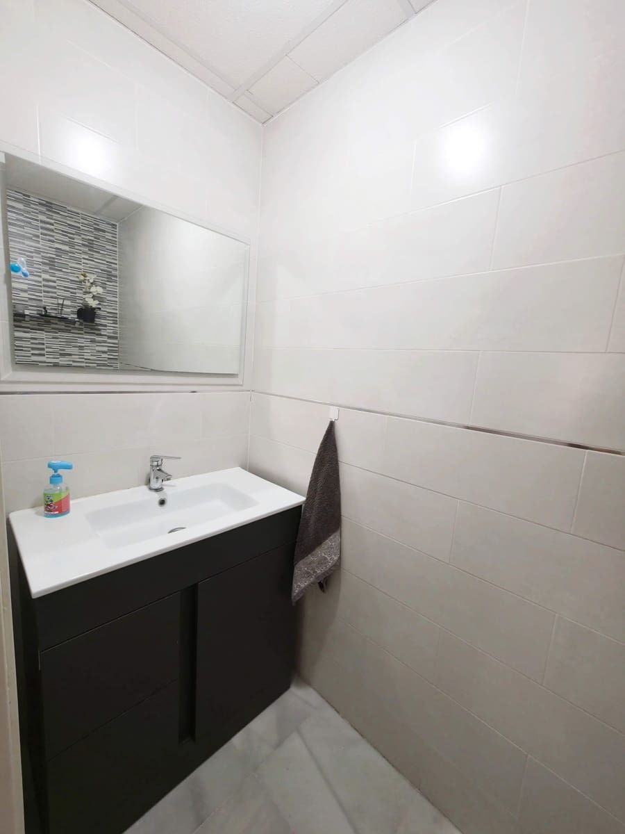 2 slaapkamer Flat te koop in Algeciras - € 220.000 (Ref: 9784070)