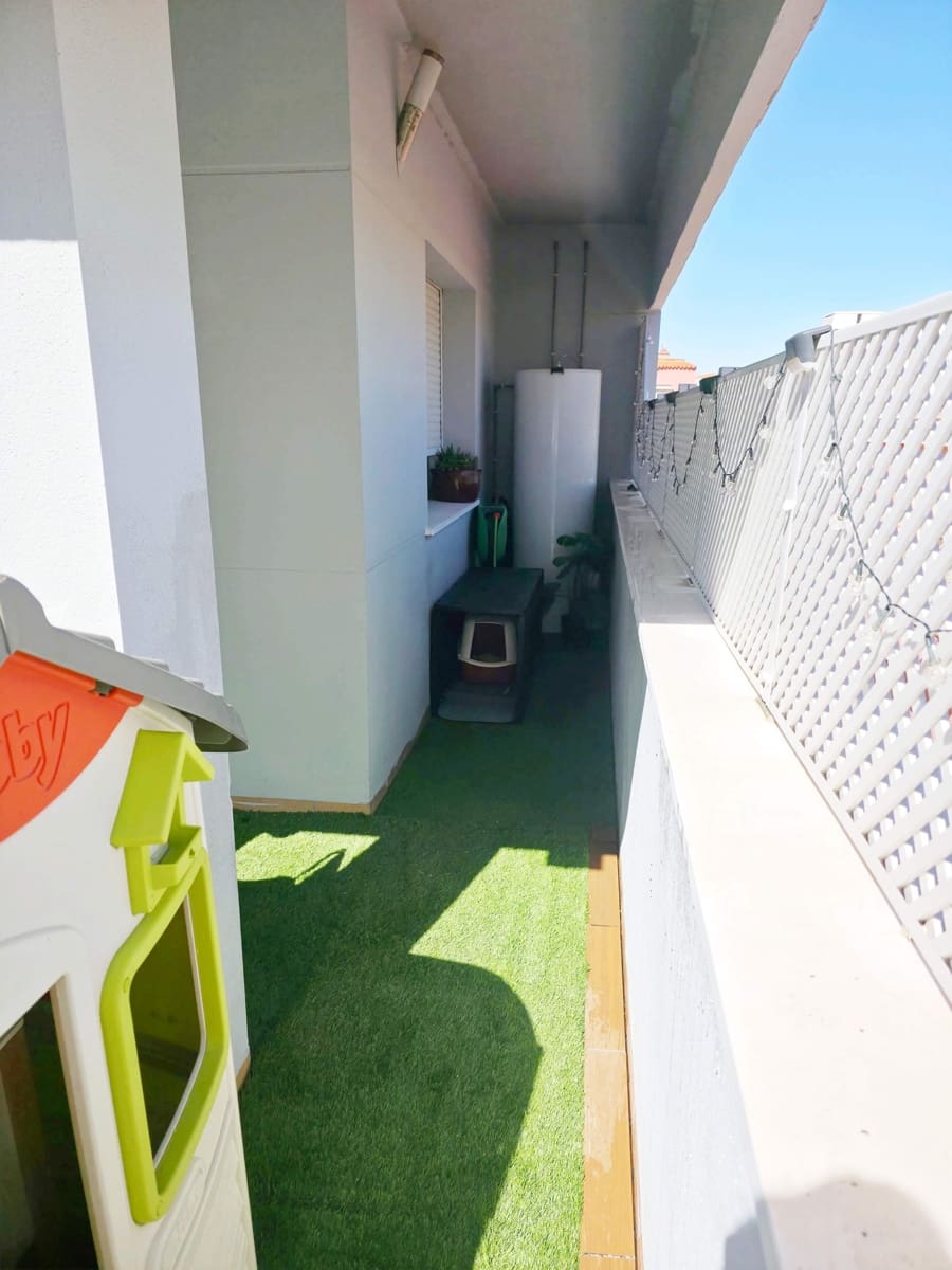 2 slaapkamer Flat te koop in Algeciras - € 220.000 (Ref: 9784070)