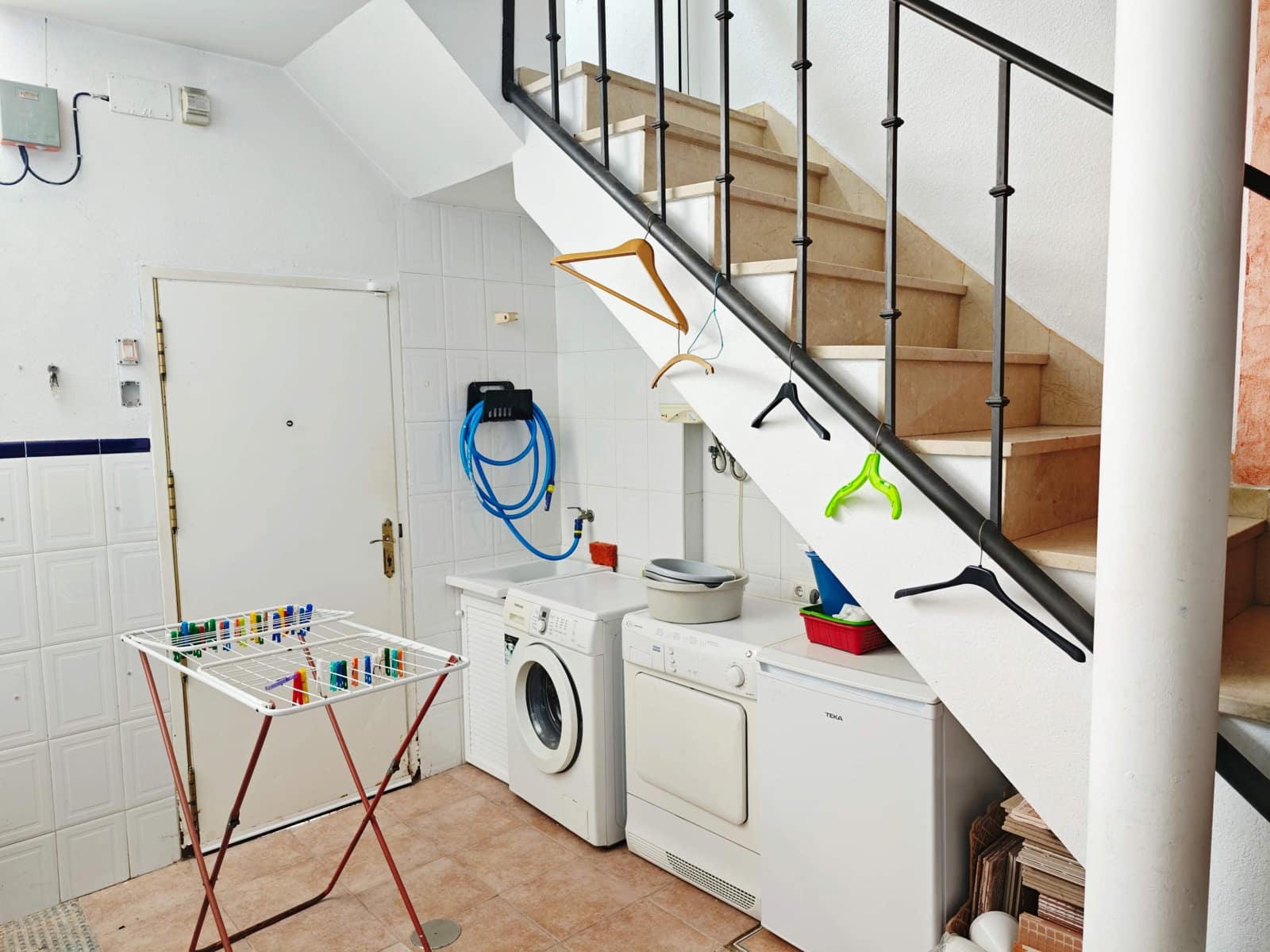 4 Zimmer Reihenhaus zu verkaufen in Algeciras mit Garage - 300.000 € (Ref: 9784071)