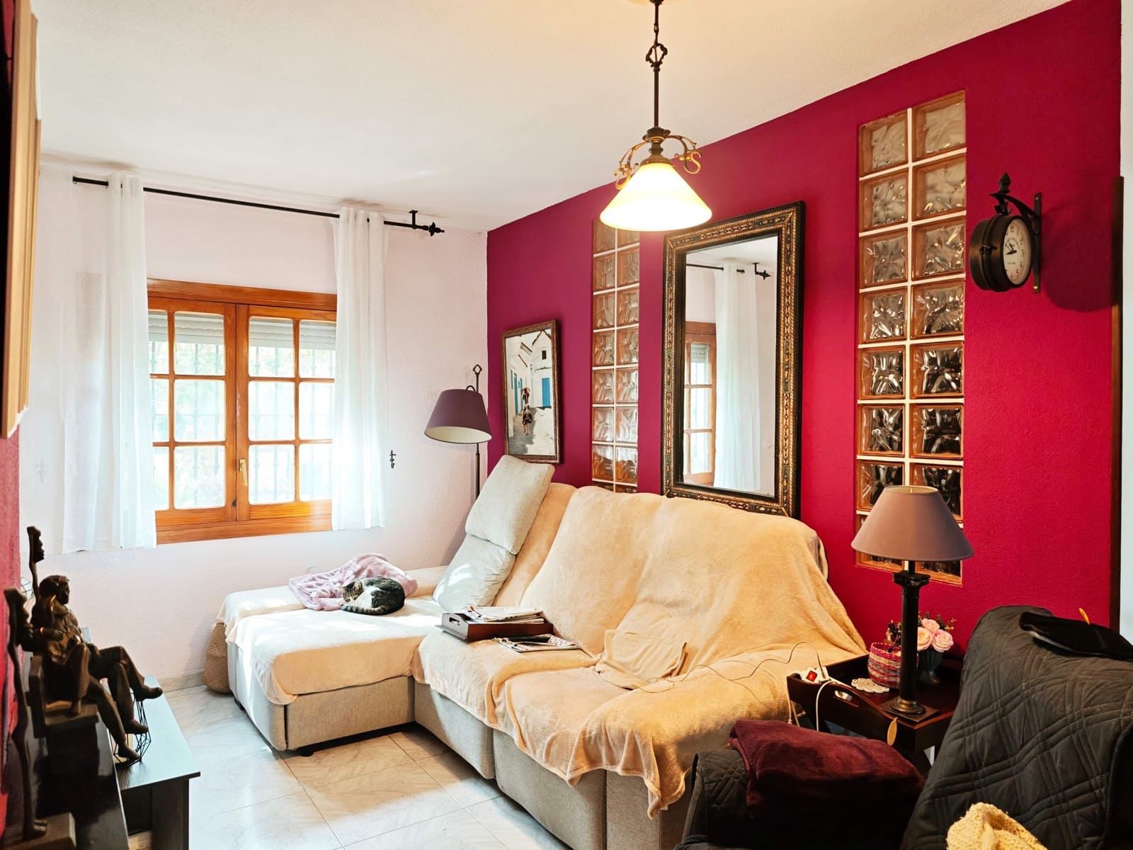 4 Zimmer Reihenhaus zu verkaufen in Algeciras mit Garage - 300.000 € (Ref: 9784071)