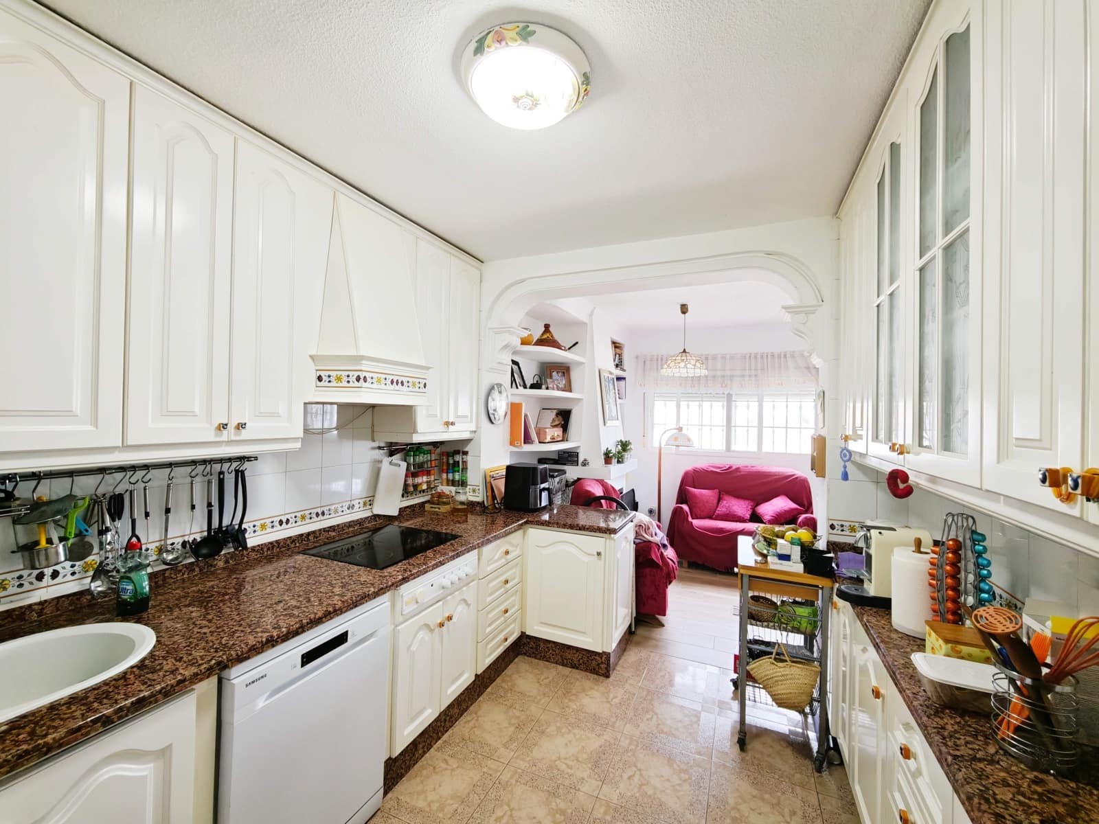 4 Zimmer Reihenhaus zu verkaufen in Algeciras mit Garage - 300.000 € (Ref: 9784071)