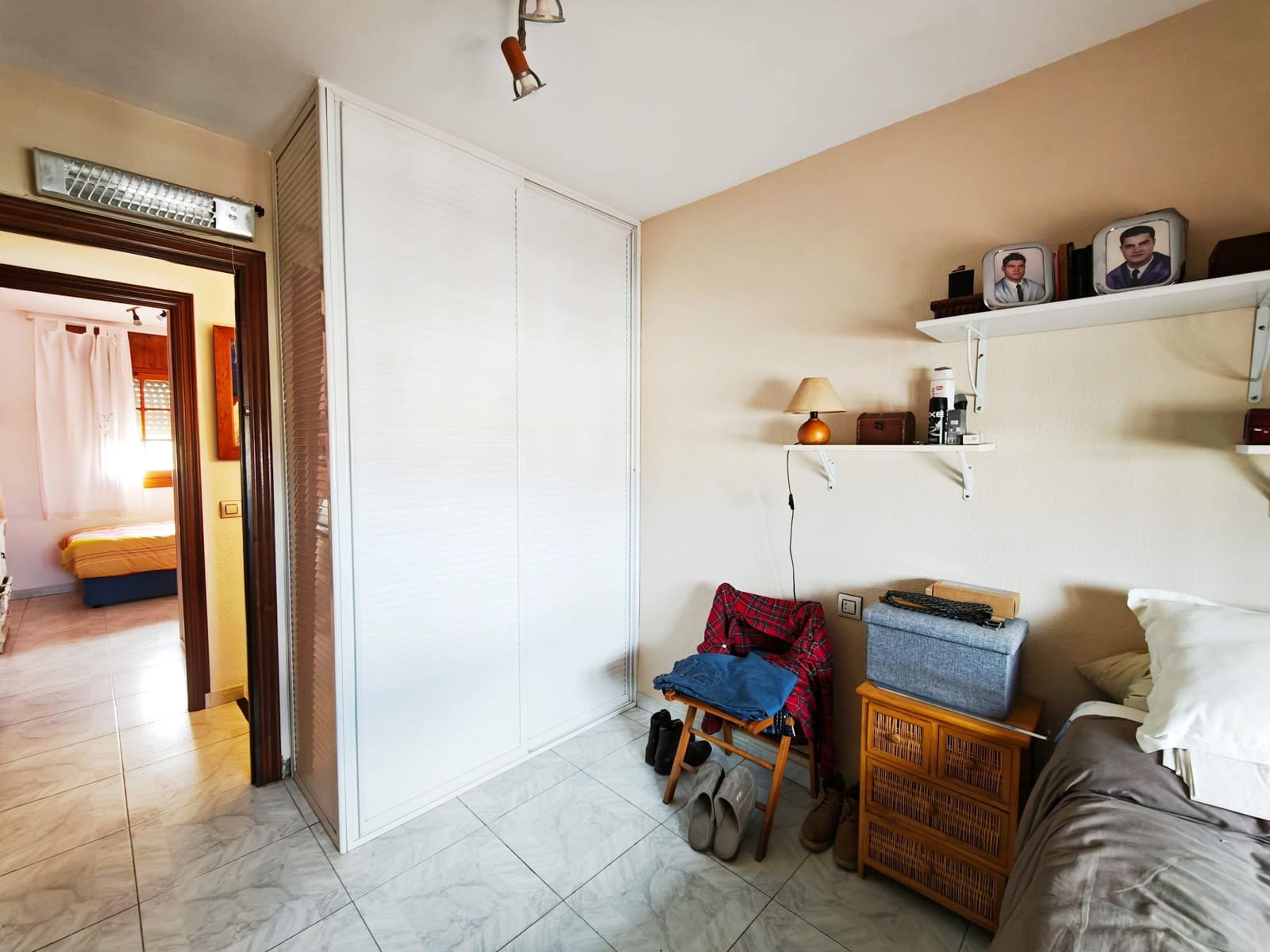 4 Zimmer Reihenhaus zu verkaufen in Algeciras mit Garage - 300.000 € (Ref: 9784071)