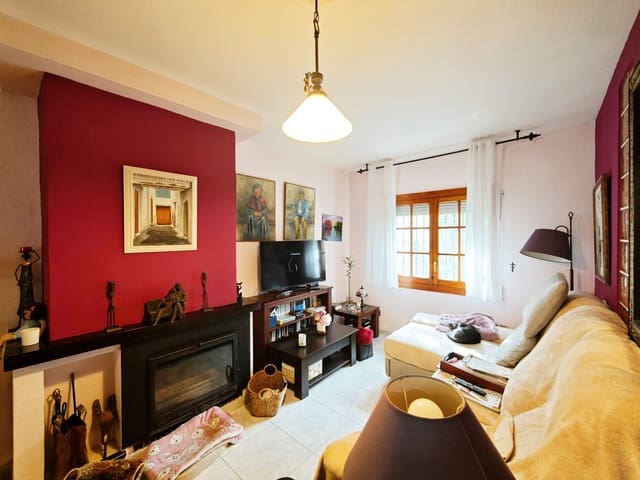 4 Zimmer Reihenhaus zu verkaufen in Algeciras mit Garage - 300.000 € (Ref: 9784071)