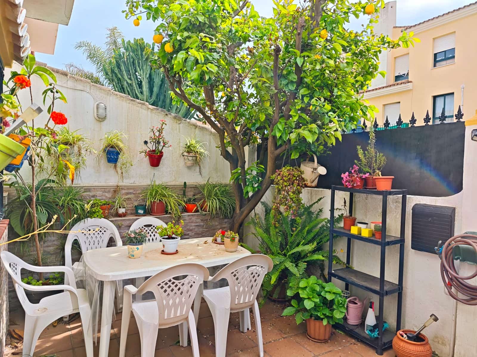 4 Zimmer Reihenhaus zu verkaufen in Algeciras mit Garage - 300.000 € (Ref: 9784071)