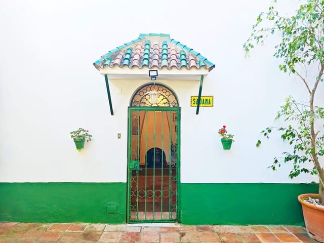 5 soveværelse Villa til salg i Algeciras med swimmingpool garage - € 650.000 (Ref: 9784072)