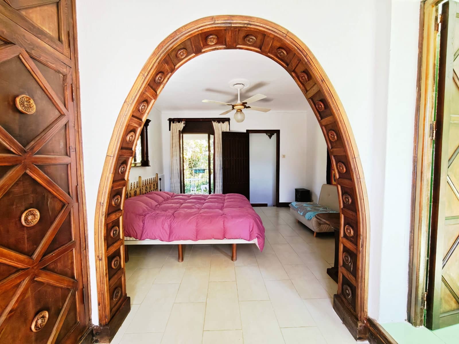 5 bedroom Villa for sale in Algeciras with pool garage - € 650,000 (Ref: 9784072)