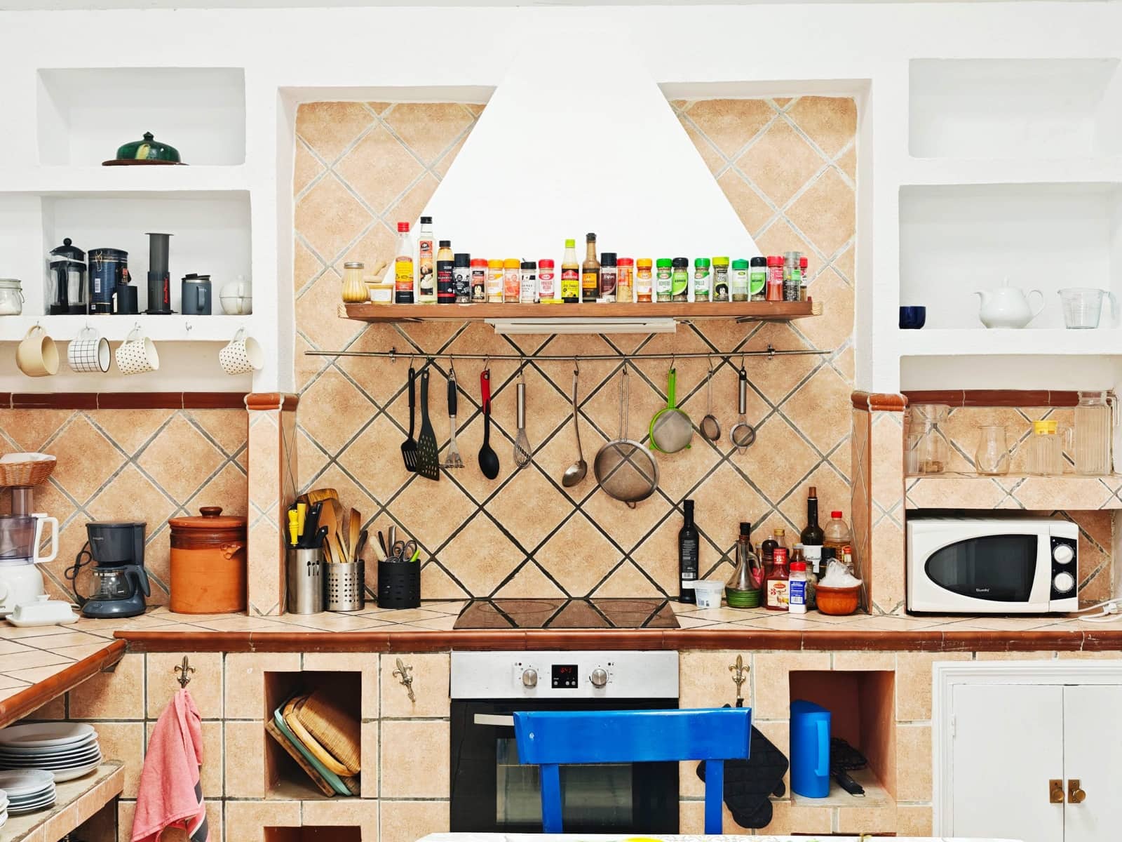 5 bedroom Villa for sale in Algeciras with pool garage - € 650,000 (Ref: 9784072)