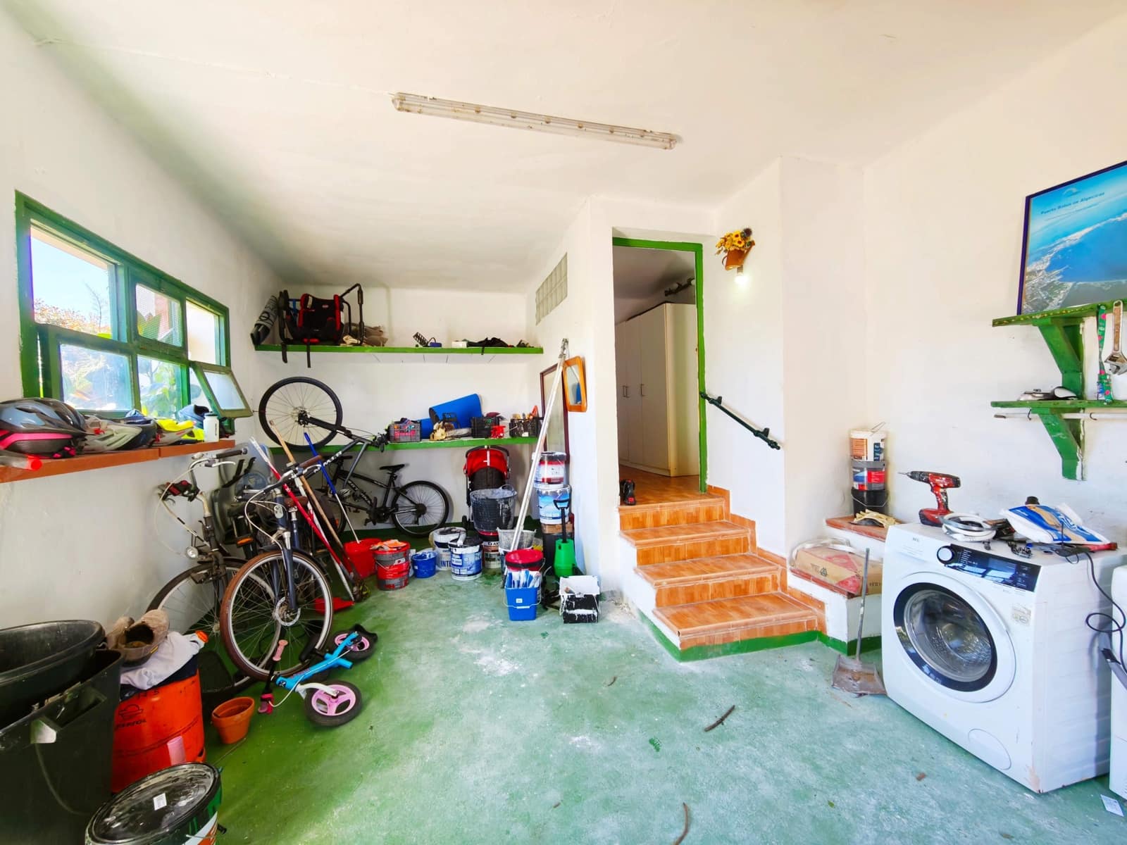 5 bedroom Villa for sale in Algeciras with pool garage - € 650,000 (Ref: 9784072)