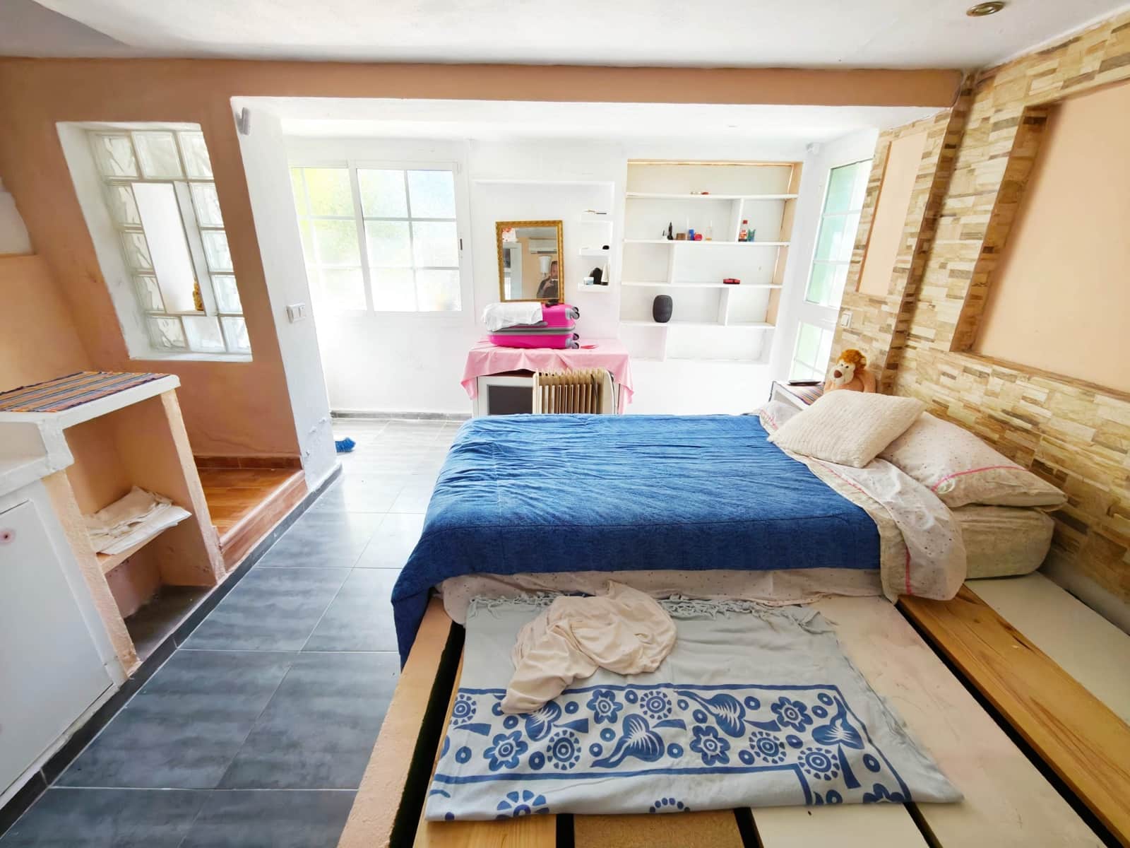 5 bedroom Villa for sale in Algeciras with pool garage - € 650,000 (Ref: 9784072)