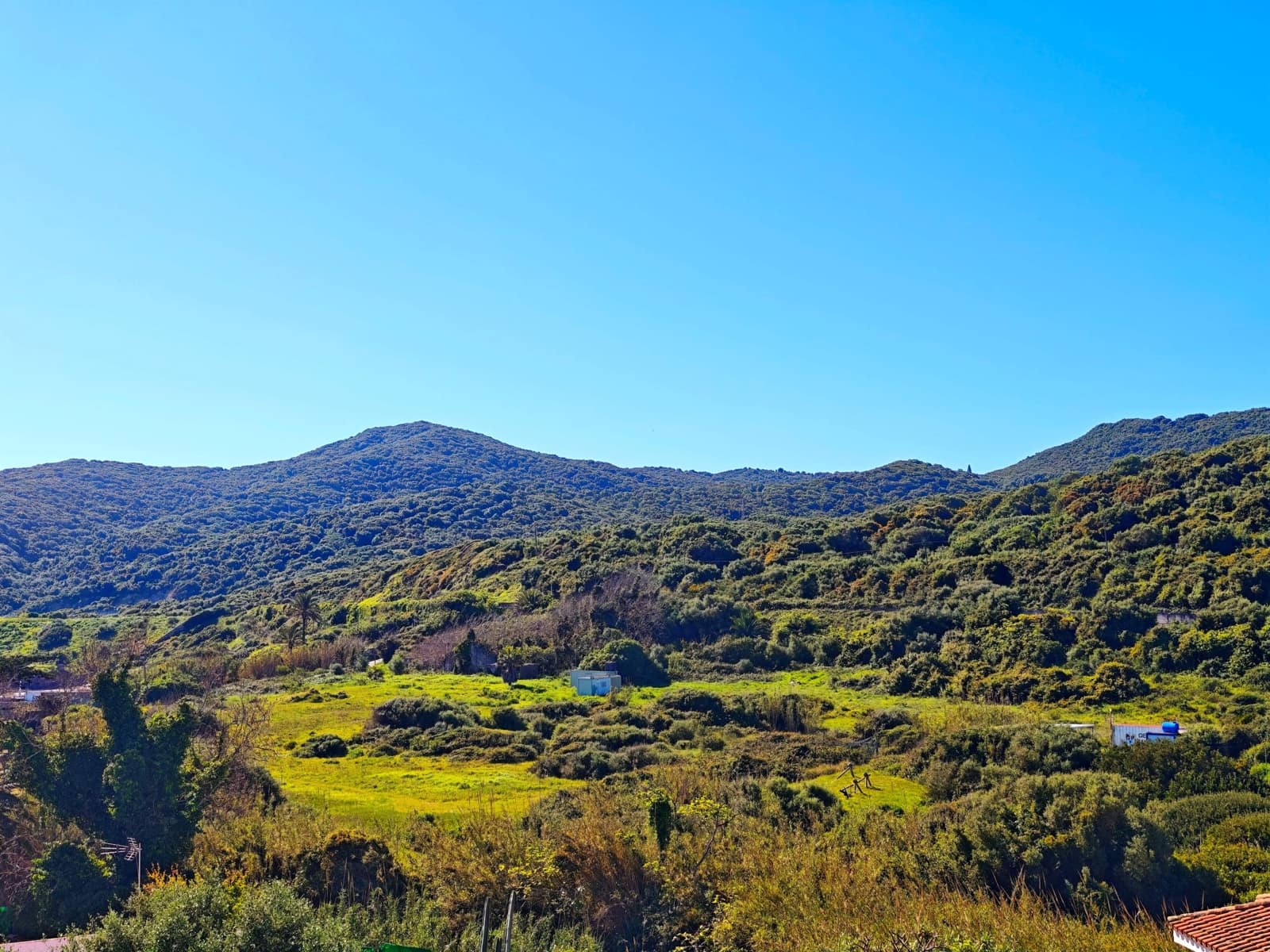 5 bedroom Villa for sale in Algeciras with pool garage - € 650,000 (Ref: 9784072)